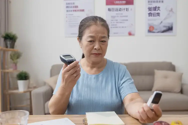 女性中午血糖24(图1)