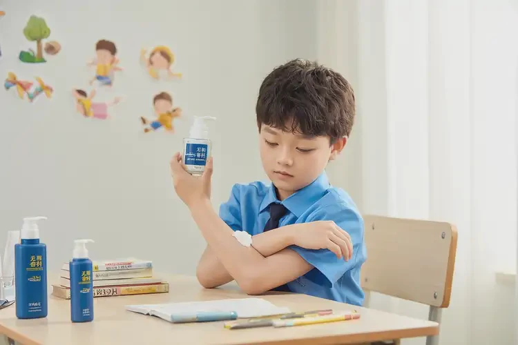 小學(xué)生全身出現(xiàn)濕疹能徹底自愈嗎(圖2)