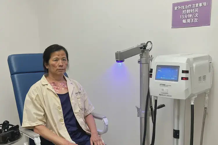 女人小腿經(jīng)常長(zhǎng)濕疹可不可以徹底自愈(圖1)