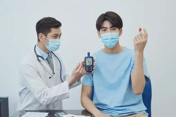 年輕人中餐血糖7點(diǎn)4是怎么回事(圖4)