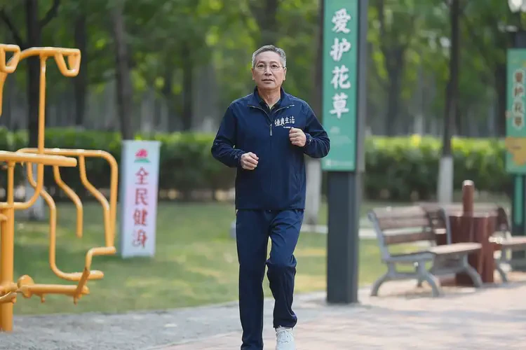 中老年人睡前血糖16(圖1)