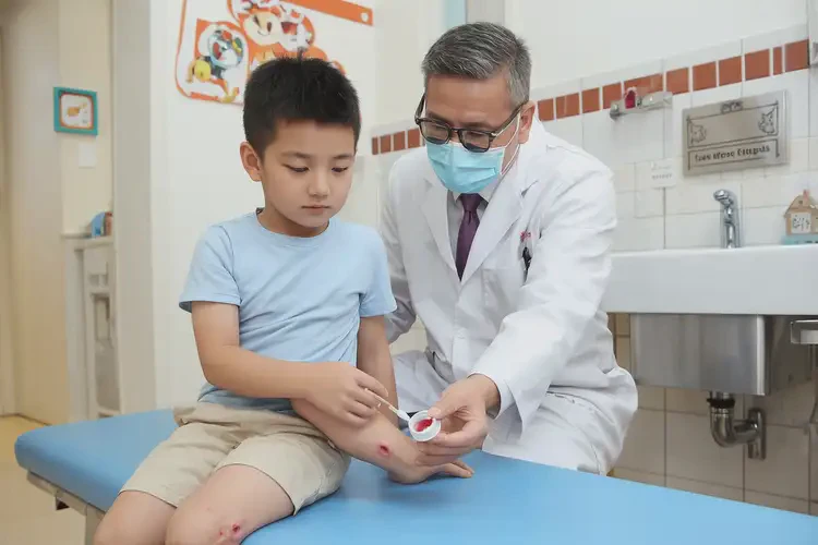 小孩四肢經(jīng)常起濕疹不管它會(huì)自己痊愈嗎(圖2)