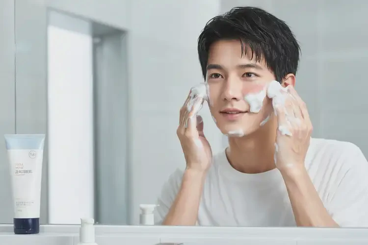 男生面部偶爾長濕疹能靠自己自愈嗎(圖3)