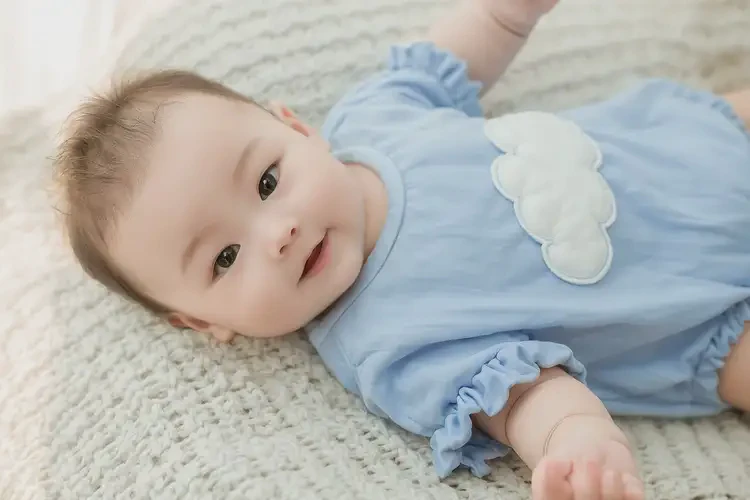 嬰兒手上偶爾長濕疹不管它會自己自愈嗎(圖1)