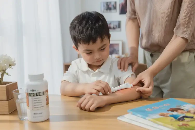 小學(xué)生臉上經(jīng)常長(zhǎng)濕疹能徹底自愈嗎(圖3)