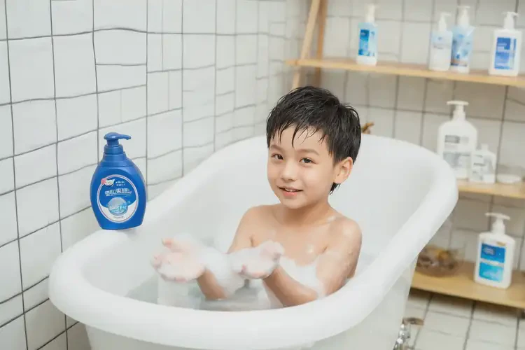 小孩脖子上偶爾長(zhǎng)濕疹可以徹底自愈嗎(圖2)