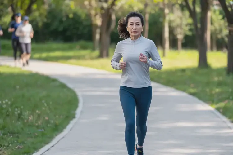 更年期女性早餐血糖6點7是糖尿病嗎(圖2)