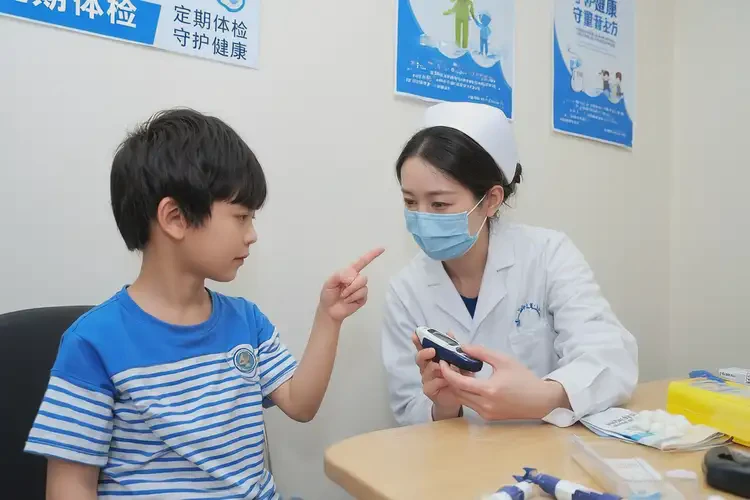 小孩早餐血糖5點(diǎn)4是怎么回事(圖2)