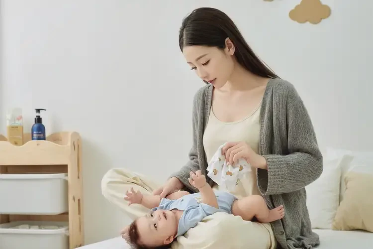 新生兒屁股上長濕疹可以徹底自愈嗎(圖3)