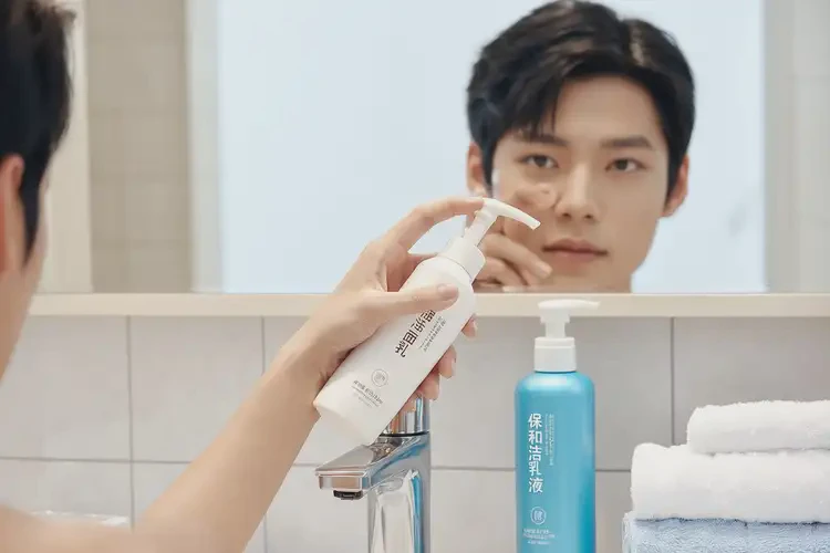 男人脖子上經(jīng)常長(zhǎng)濕疹能不能徹底自愈(圖2)