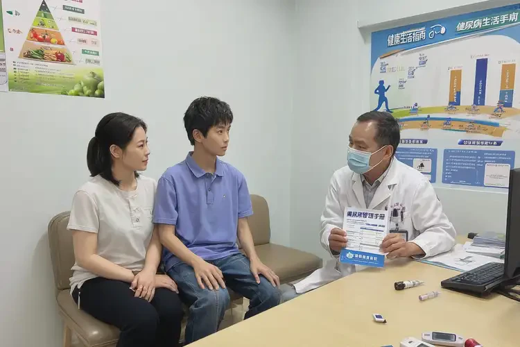 青少年中午血糖17(图1)