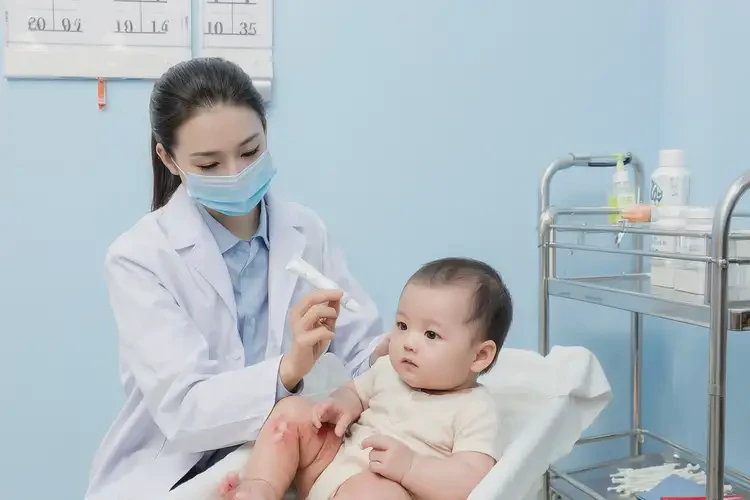 寶寶身上經(jīng)常起濕疹能夠徹底治愈嗎(圖3)