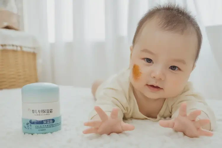 寶寶身上經(jīng)常起濕疹能夠徹底治愈嗎(圖2)