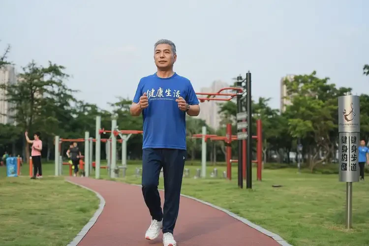 中年人睡前血糖8(图1)