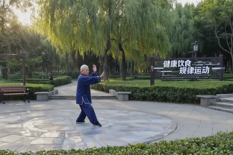 老年人晚上血糖30(圖1)