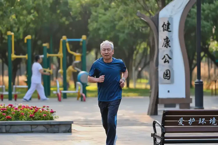 中老年人餐后血糖30(圖1)