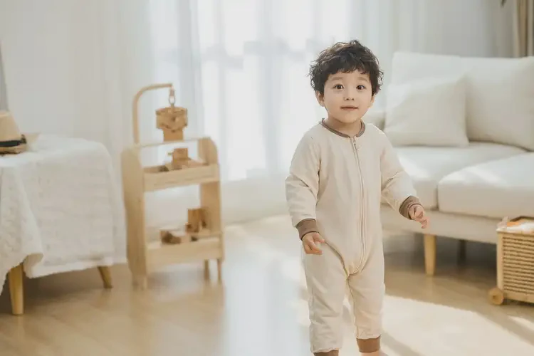 兒童脖子上偶爾起濕疹可以徹底自愈嗎(圖2)