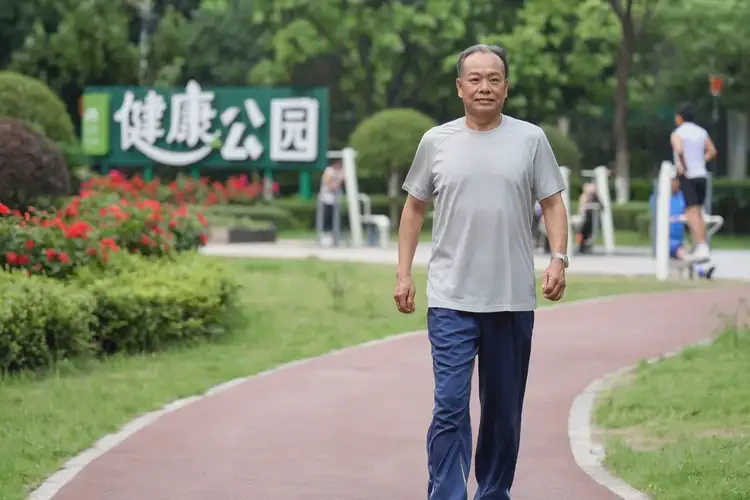 中老年人早上血糖12點2是糖尿病嗎(圖2)