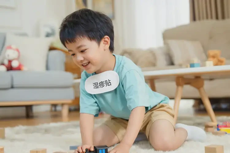 孩子脖子上起濕疹可以徹底自愈嗎(圖1)