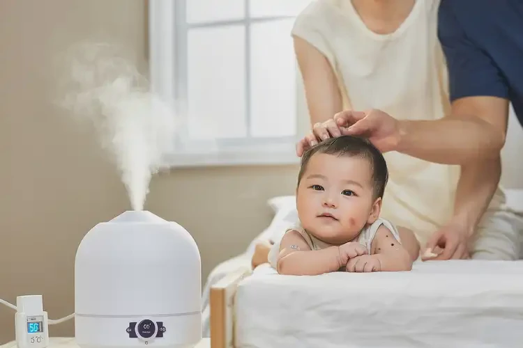 婴儿手臂上容易长湿疹能够彻底治愈吗(图1)