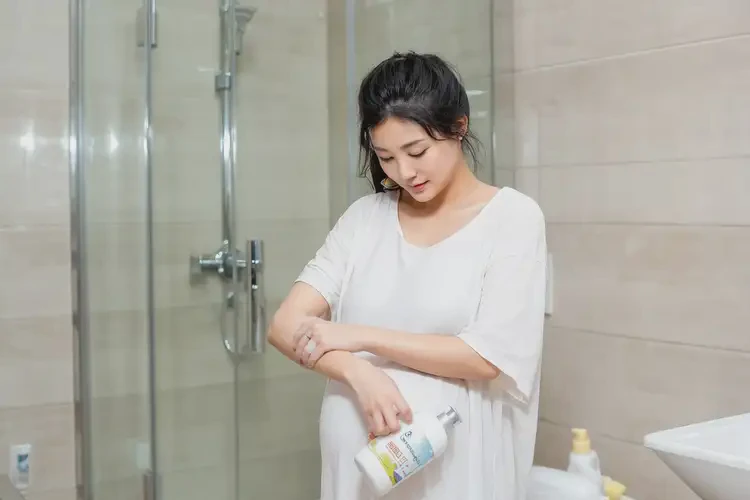 產(chǎn)婦屁股長(zhǎng)濕疹不管它會(huì)自己痊愈嗎(圖3)