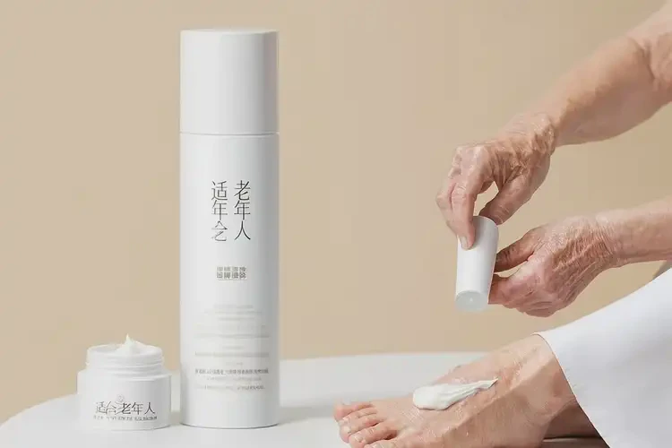 老年人腳上出濕疹可以徹底自愈嗎(圖3)