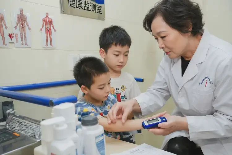 小孩餐后血糖14點(diǎn)5是怎么回事(圖4)