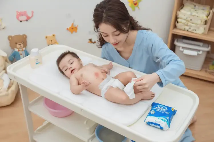 嬰兒屁股上出濕疹能靠自己自愈嗎(圖3)