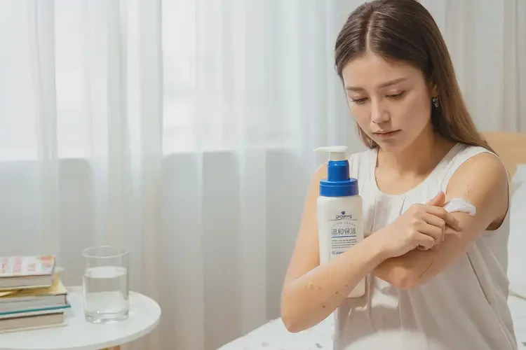 哺乳期媽媽手臂偶爾起濕疹可以徹底自愈嗎(圖4)