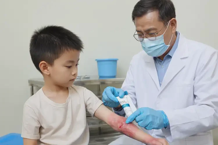 兒童手臂經(jīng)常長濕疹可以徹底自愈嗎(圖3)