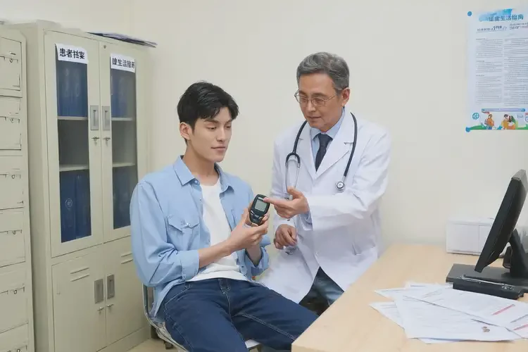 年轻人睡前血糖12点1是怎么回事(图1)