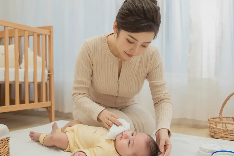 新生兒脖子偶爾長(zhǎng)濕疹可不可以徹底自愈(圖3)