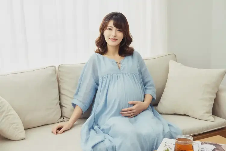 產(chǎn)婦大腿上容易起濕疹不管它會自己好嗎(圖1)