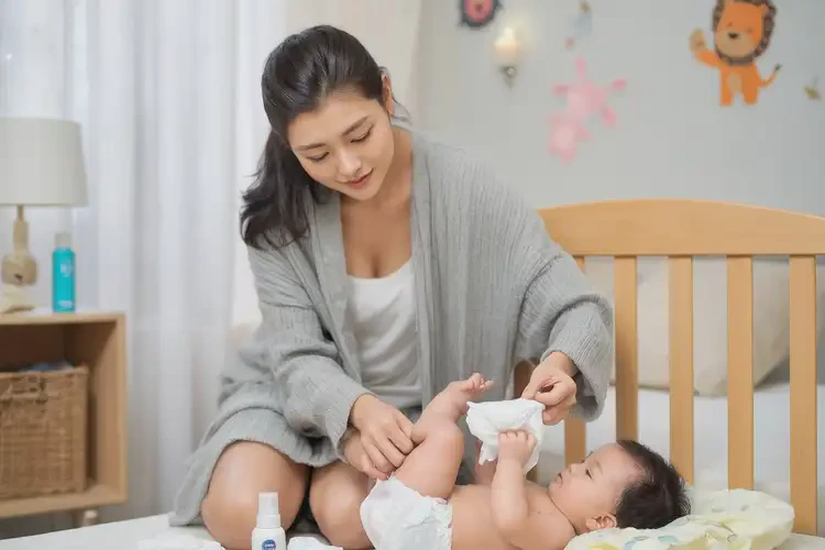 少兒屁股上經(jīng)常起濕疹不管它會(huì)自己痊愈嗎(圖3)