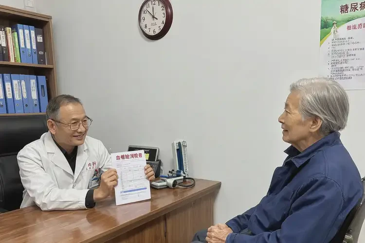 老年人早上空腹血糖14(圖1)