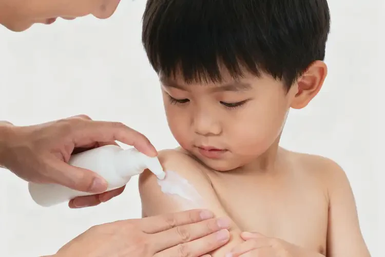 小孩手臂容易起濕疹可以徹底自愈嗎(圖2)