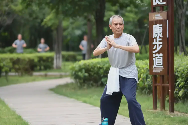 中老年人睡前血糖12(圖1)