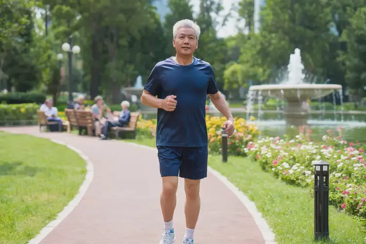 中老年人中午血糖29(图1)