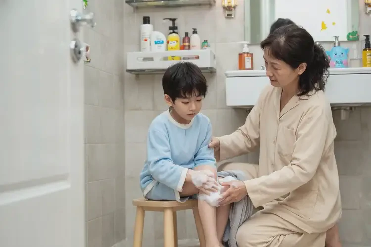 小兒大腿偶爾起濕疹可以徹底自愈嗎(圖2)