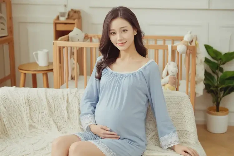 哺乳期妈妈面部有湿疹不管它会自己好吗(图2)