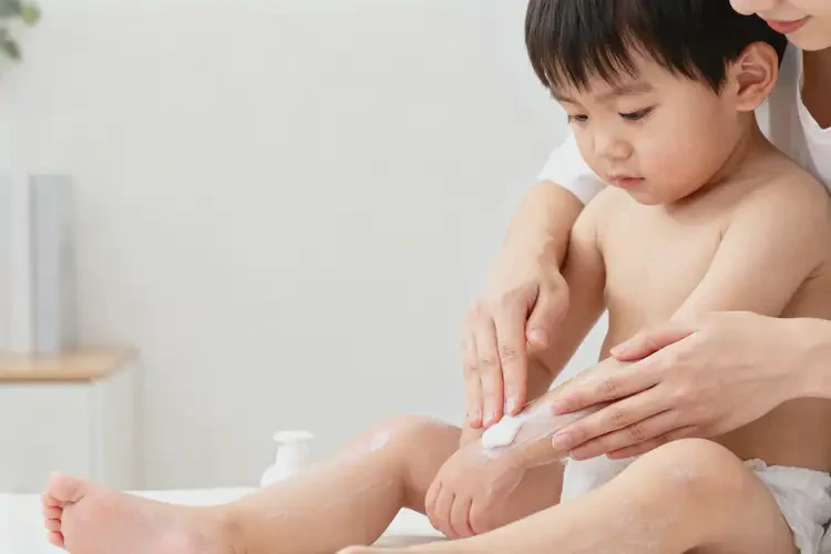 小兒四肢偶爾起濕疹可以徹底自愈嗎(圖2)