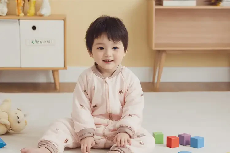 幼儿四肢有湿疹能彻底自愈吗(图1)