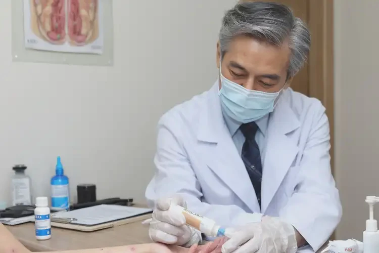 大學生手上經(jīng)常長濕疹能徹底自愈嗎(圖3)