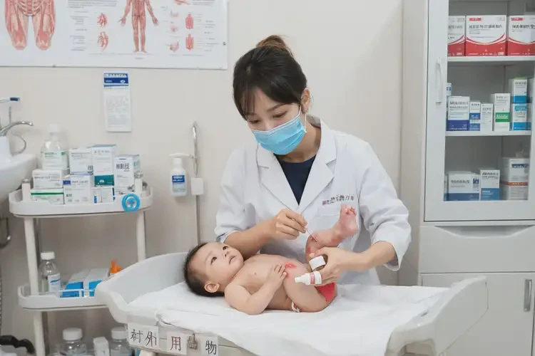 嬰幼兒小腿出濕疹不管它會自己痊愈嗎(圖3)