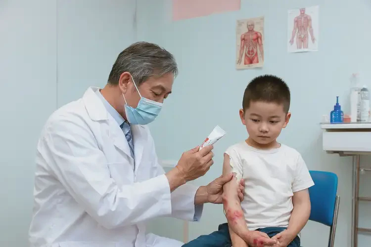 孩子身上出现湿疹能靠自己自愈吗(图3)