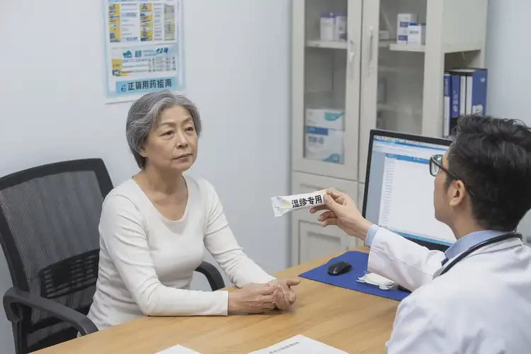 女性手臂上容易起湿疹能靠自己自愈吗(图1)