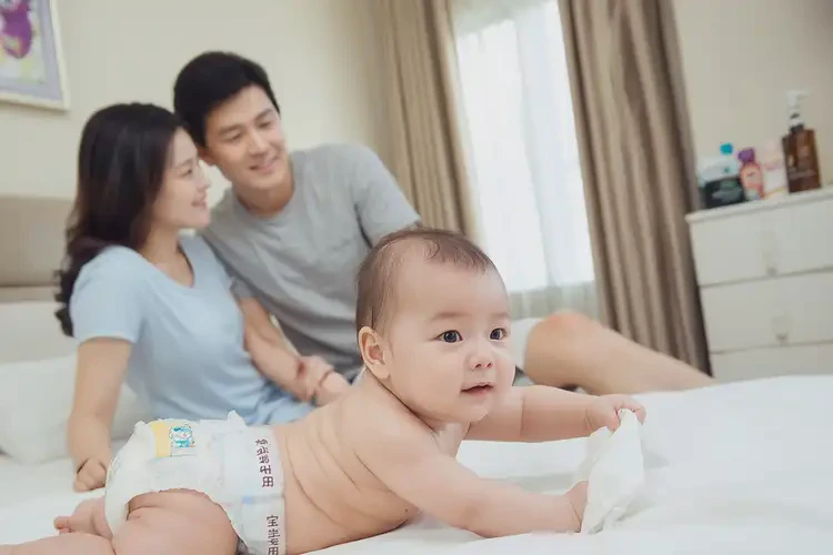 寶寶屁股上偶爾長(zhǎng)濕疹能夠徹底治愈嗎(圖1)