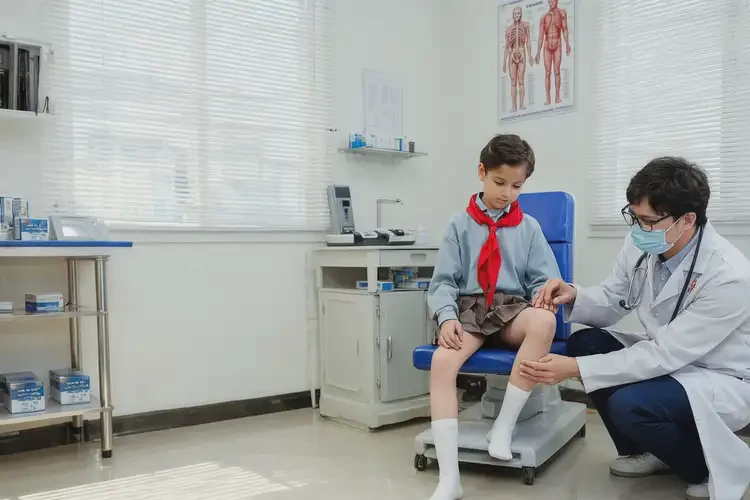 小學(xué)生腳上偶爾起濕疹能靠自己自愈嗎(圖1)