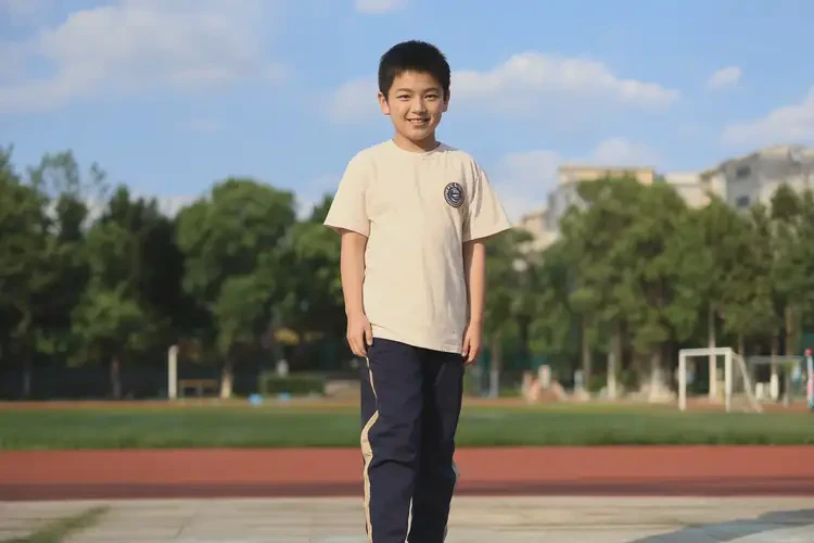 中學(xué)生屁股出現(xiàn)濕疹不管它會自己自愈嗎(圖1)