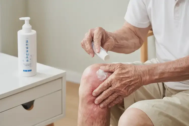 高齡老人大腿上有濕疹不管它會(huì)自己自愈嗎(圖3)